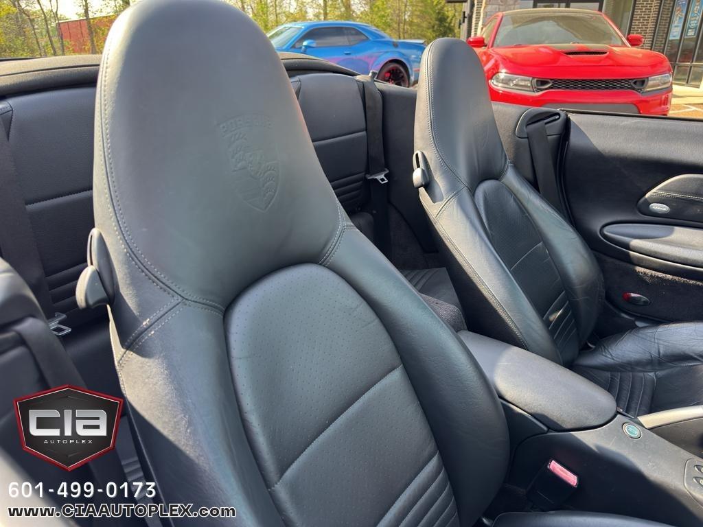 Porsche 911 Carrera 2dr Carrera Cabriolet 6-Spd Manual 2003