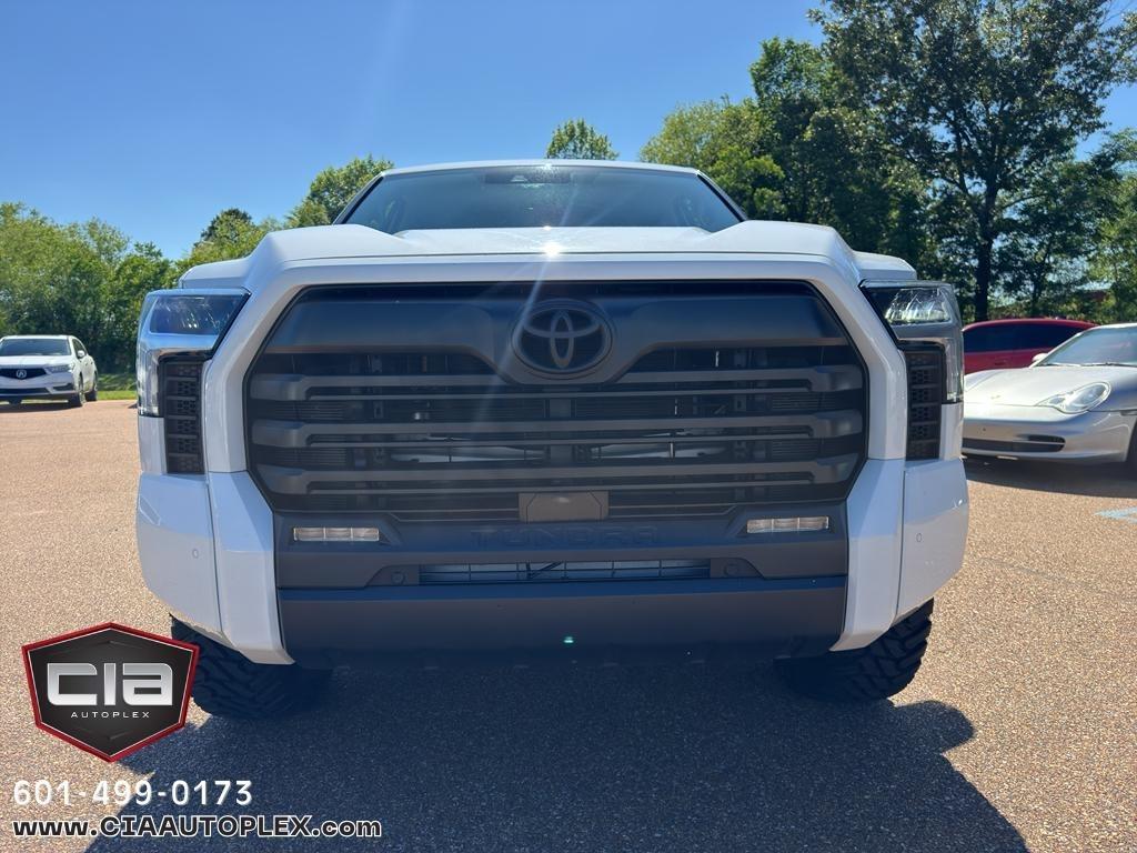 Toyota Tundra 4WD SR5 CrewMax 5.5' Bed (Natl) 2024