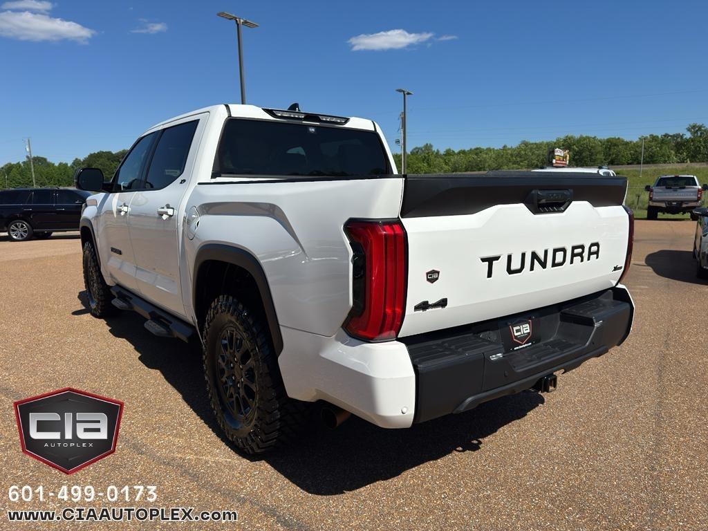 Toyota Tundra 4WD SR5 CrewMax 5.5' Bed (Natl) 2024