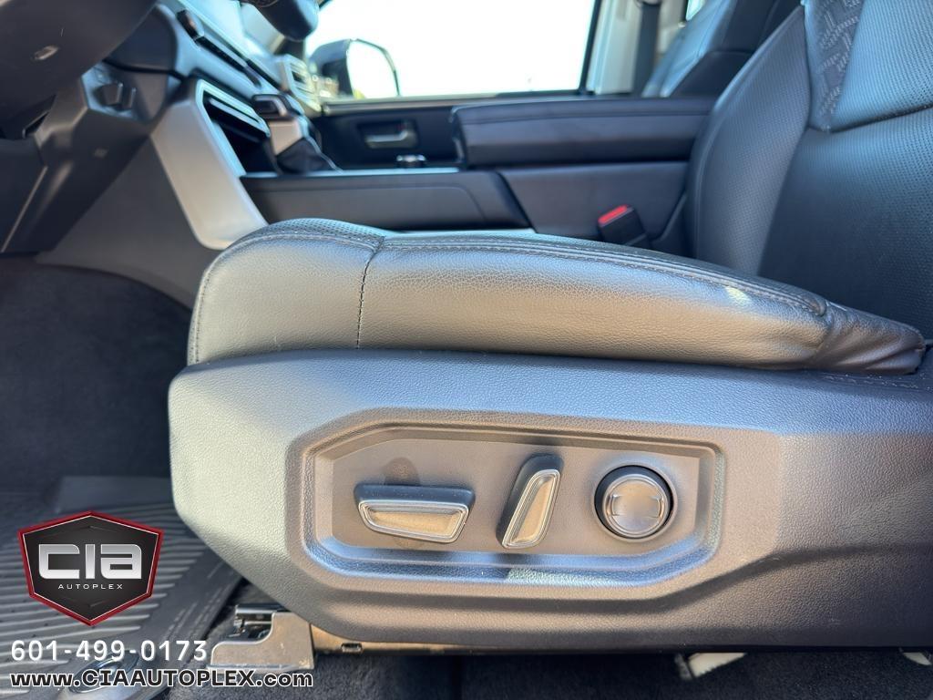 Toyota Tundra 4WD SR5 CrewMax 5.5' Bed (Natl) 2024