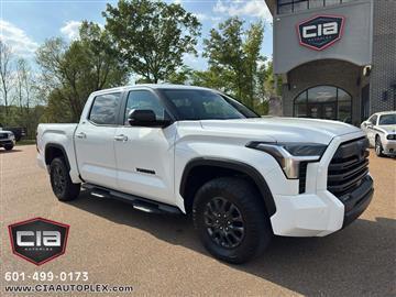 2024 Toyota Tundra 4WD SR5 CrewMax 5.5' Bed (Natl)