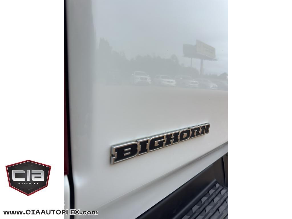 RAM 1500 Big Horn 4x2 Crew Cab 5'7" Box 2022