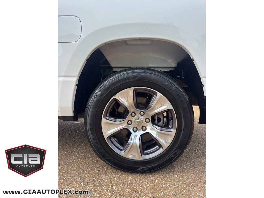 RAM 1500 Big Horn 4x2 Crew Cab 5'7" Box 2022