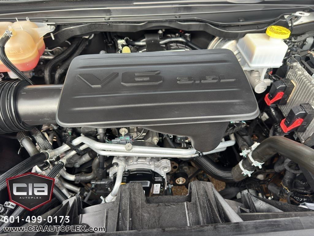 RAM 1500 Big Horn 4x2 Crew Cab 5'7" Box 2022