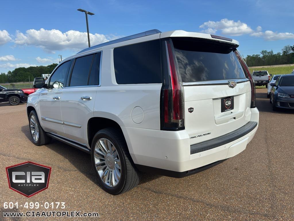 Cadillac Escalade 4WD 4dr Premium Luxury 2019