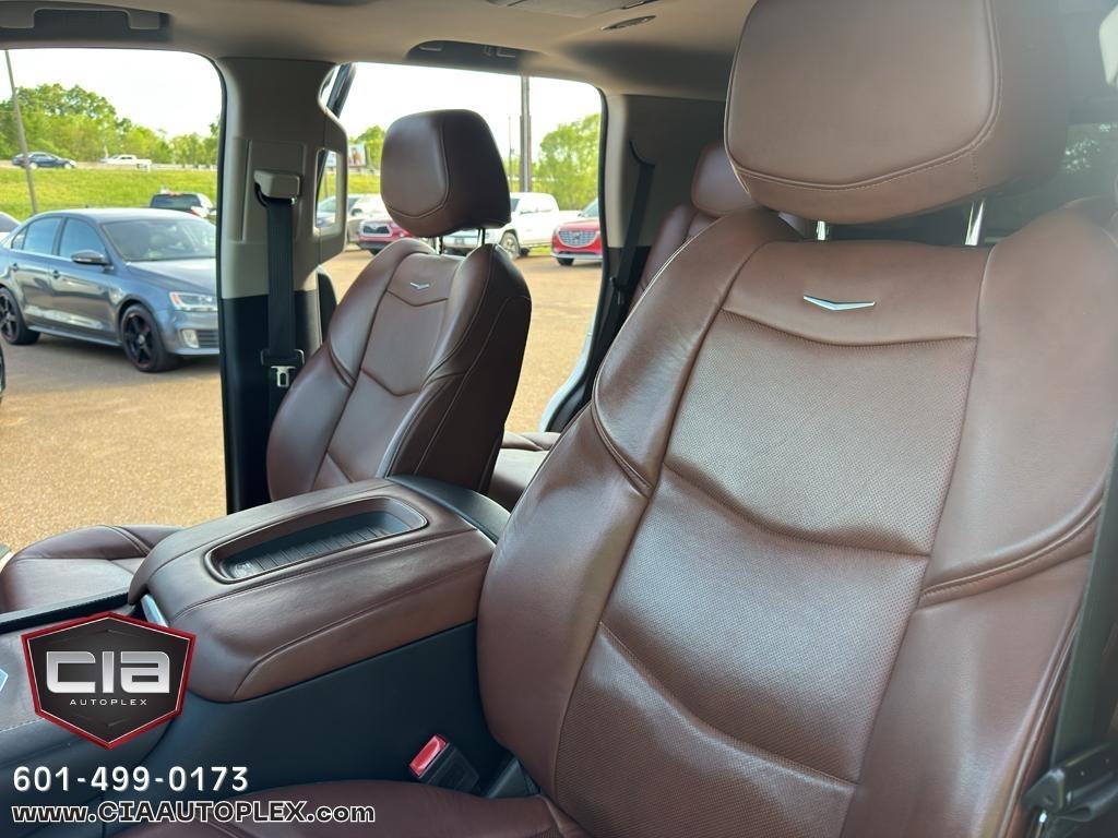 Cadillac Escalade 4WD 4dr Premium Luxury 2019