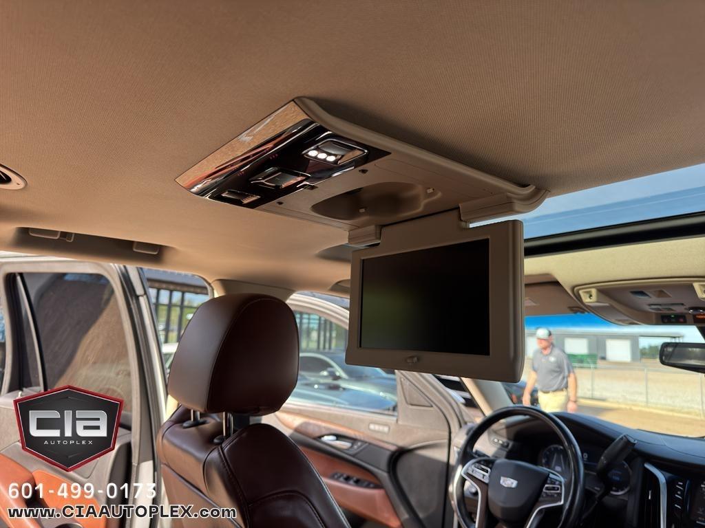 Cadillac Escalade 4WD 4dr Premium Luxury 2019