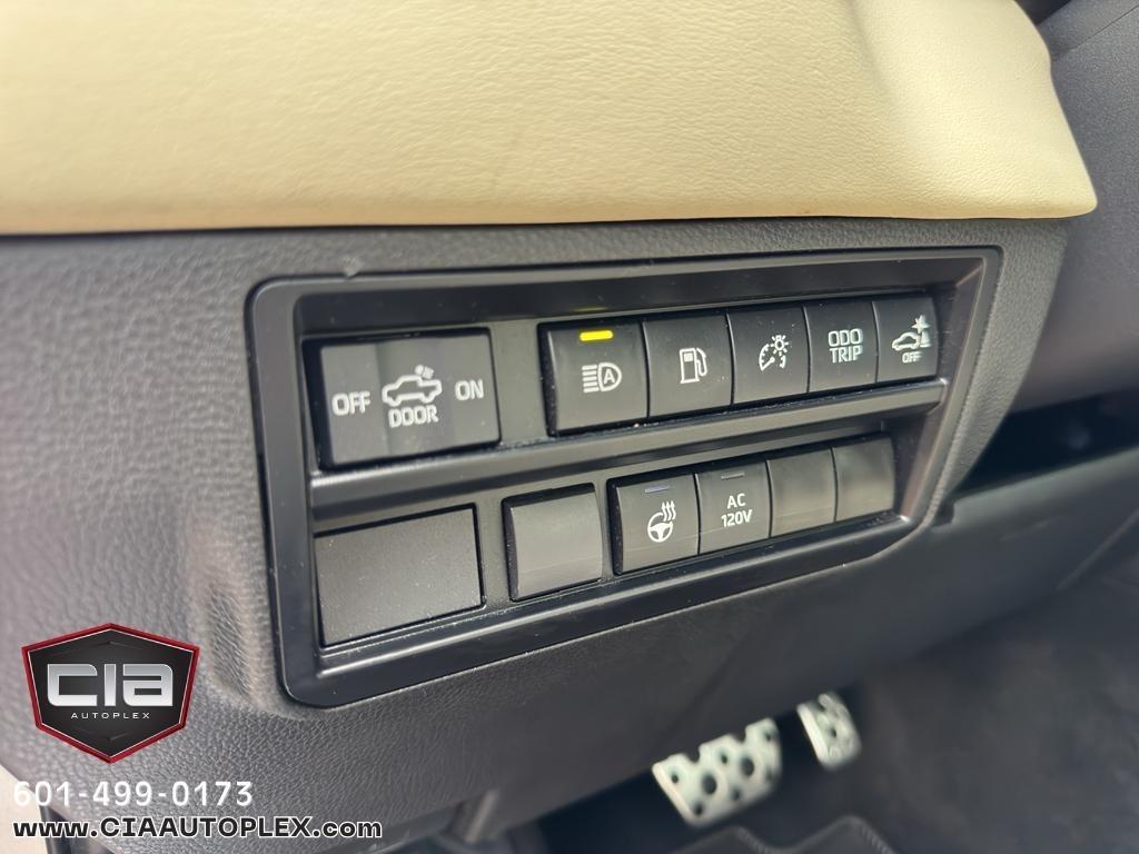 Toyota Tundra 4WD 1794 Edition Hybrid CrewMax 5.5' Bed (Natl) 2023