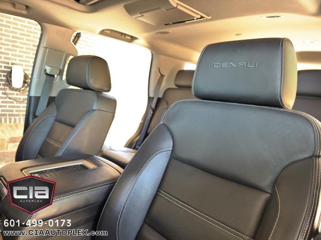 GMC Yukon 4WD 4dr Denali 2018