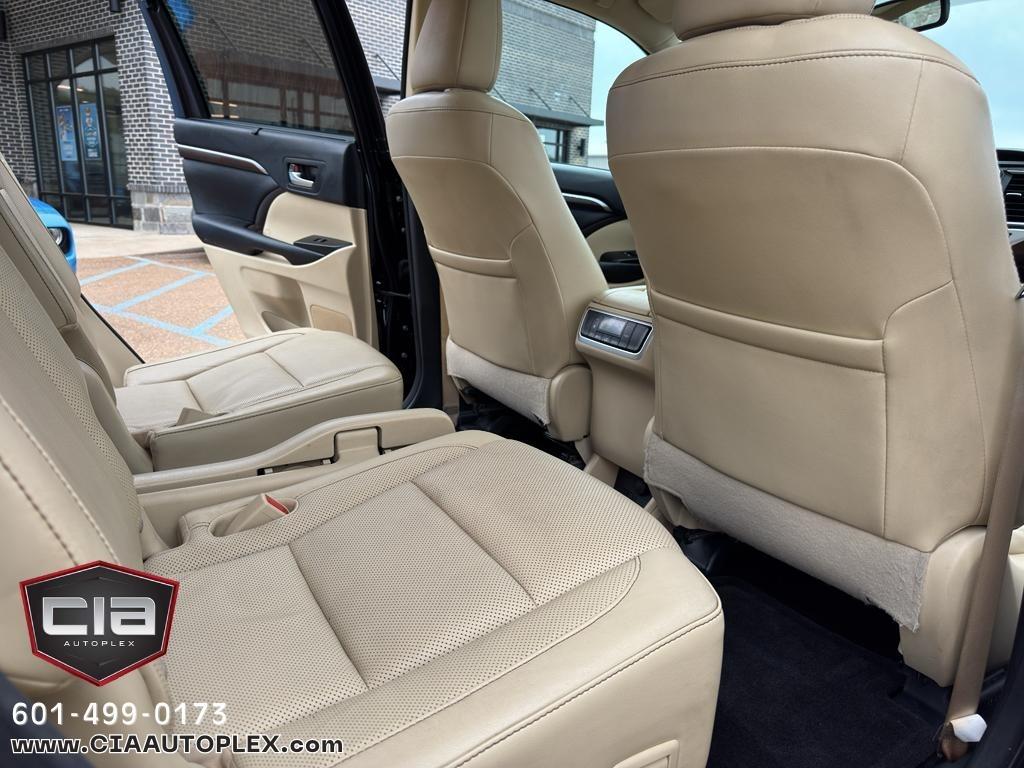 Toyota Highlander FWD 4dr V6 Limited (Natl) 2016