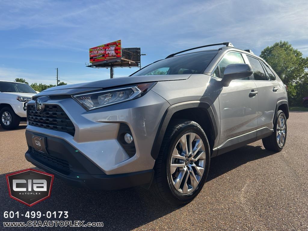 Toyota RAV4 XLE Premium AWD (Natl) 2021