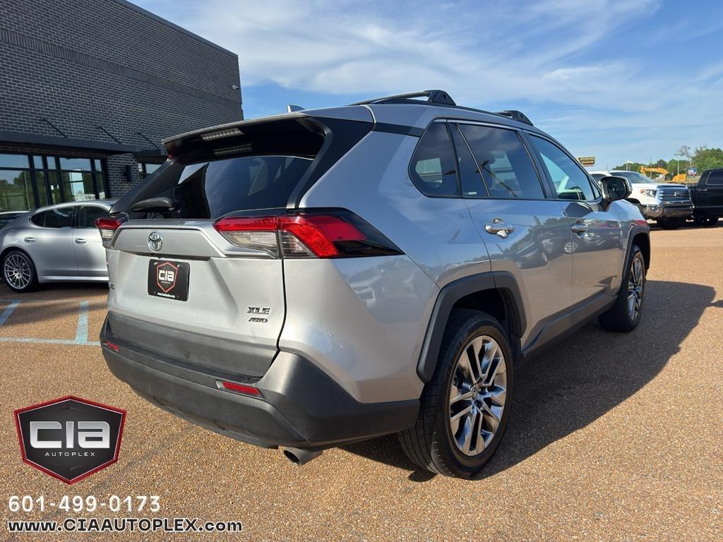 Toyota RAV4 XLE Premium AWD (Natl) 2021