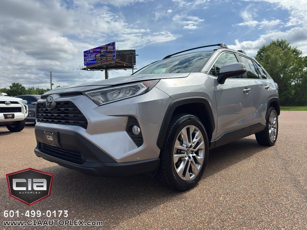 Toyota RAV4 XLE Premium AWD (Natl) 2021