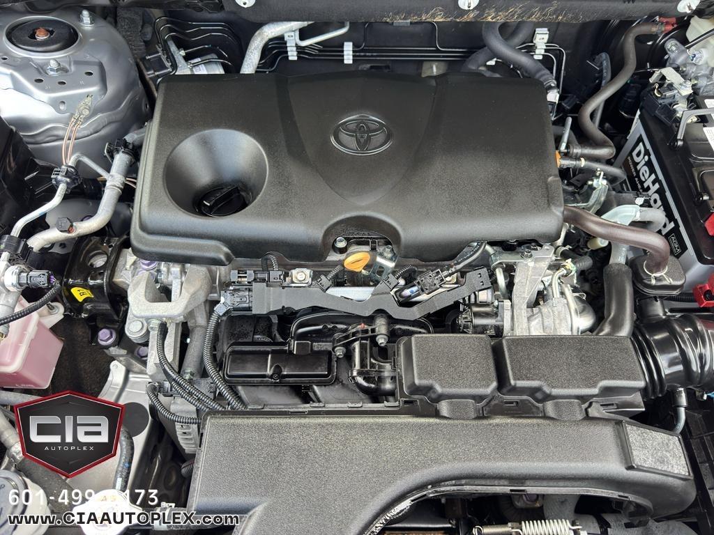 Toyota RAV4 XLE Premium AWD (Natl) 2021