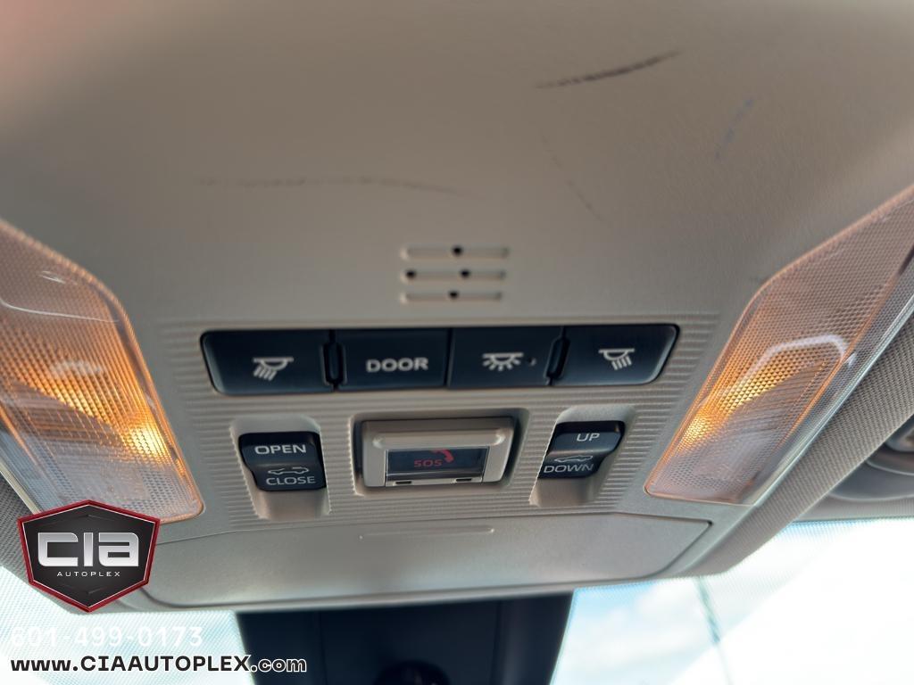 Toyota RAV4 XLE Premium AWD (Natl) 2021