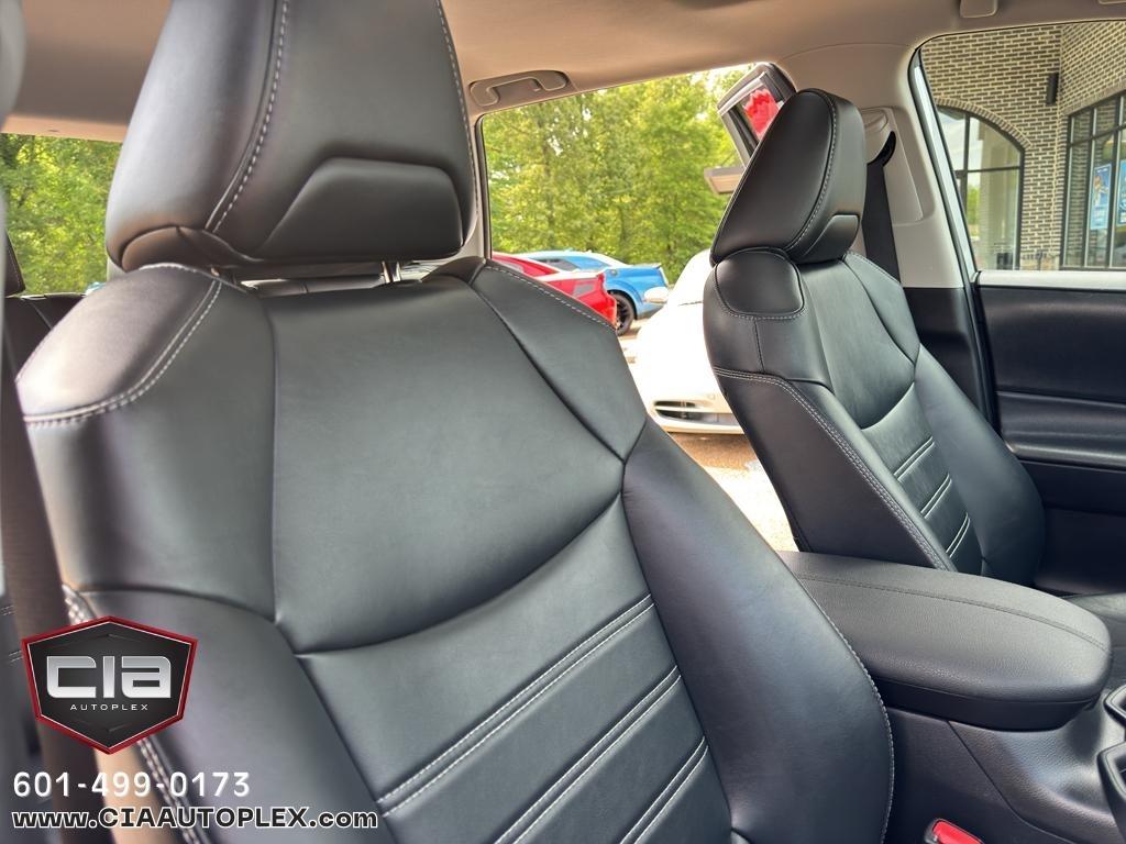 Toyota RAV4 XLE Premium AWD (Natl) 2021