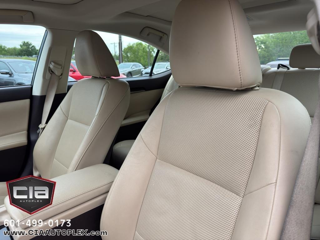 Lexus ES 350 4dr Sdn 2016