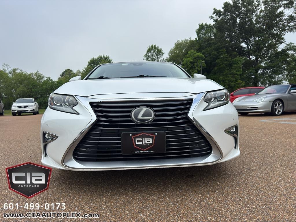 Lexus ES 350 4dr Sdn 2016