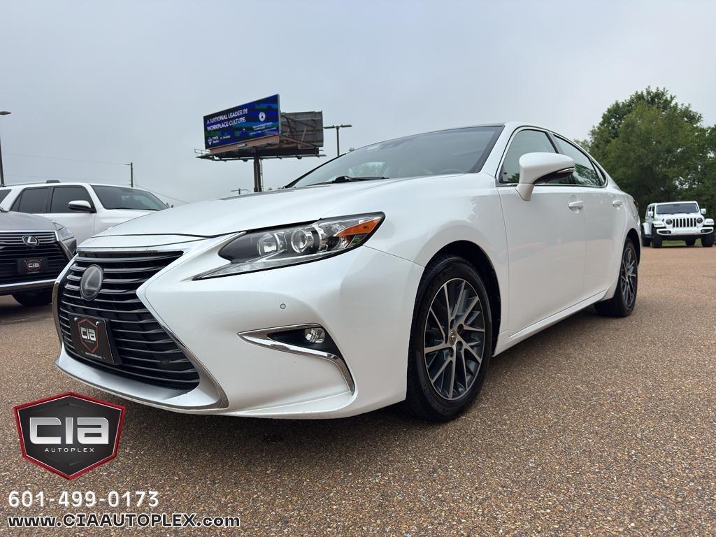 Lexus ES 350 4dr Sdn 2016