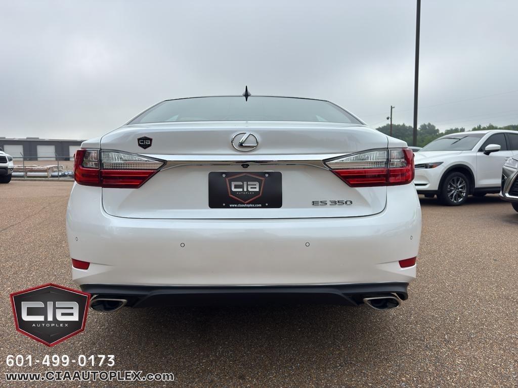 Lexus ES 350 4dr Sdn 2016