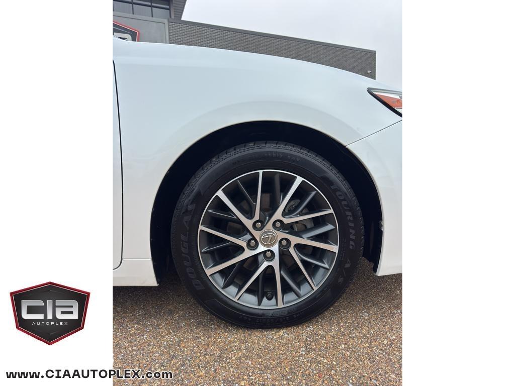 Lexus ES 350 4dr Sdn 2016