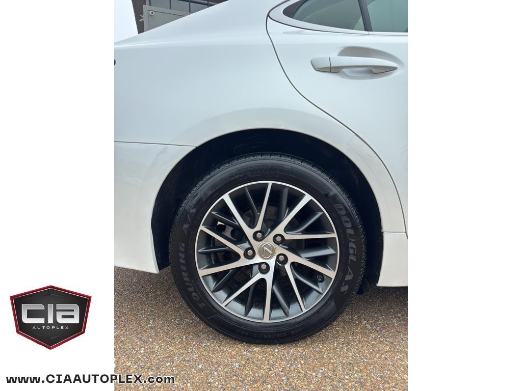 Lexus ES 350 4dr Sdn 2016