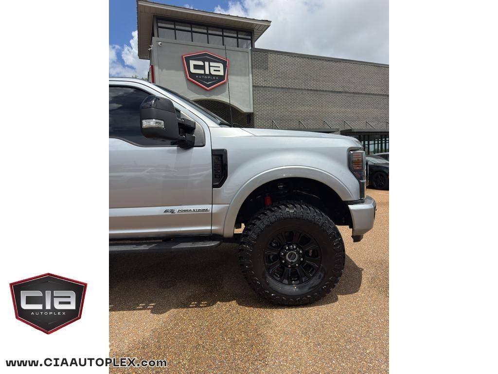 Ford Super Duty F-250 SRW Lariat 4WD Crew Cab 6.75' Box 2022