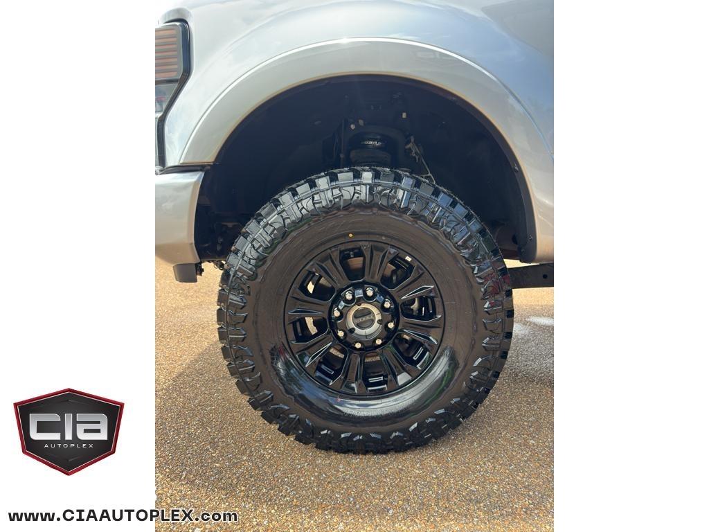 Ford Super Duty F-250 SRW Lariat 4WD Crew Cab 6.75' Box 2022