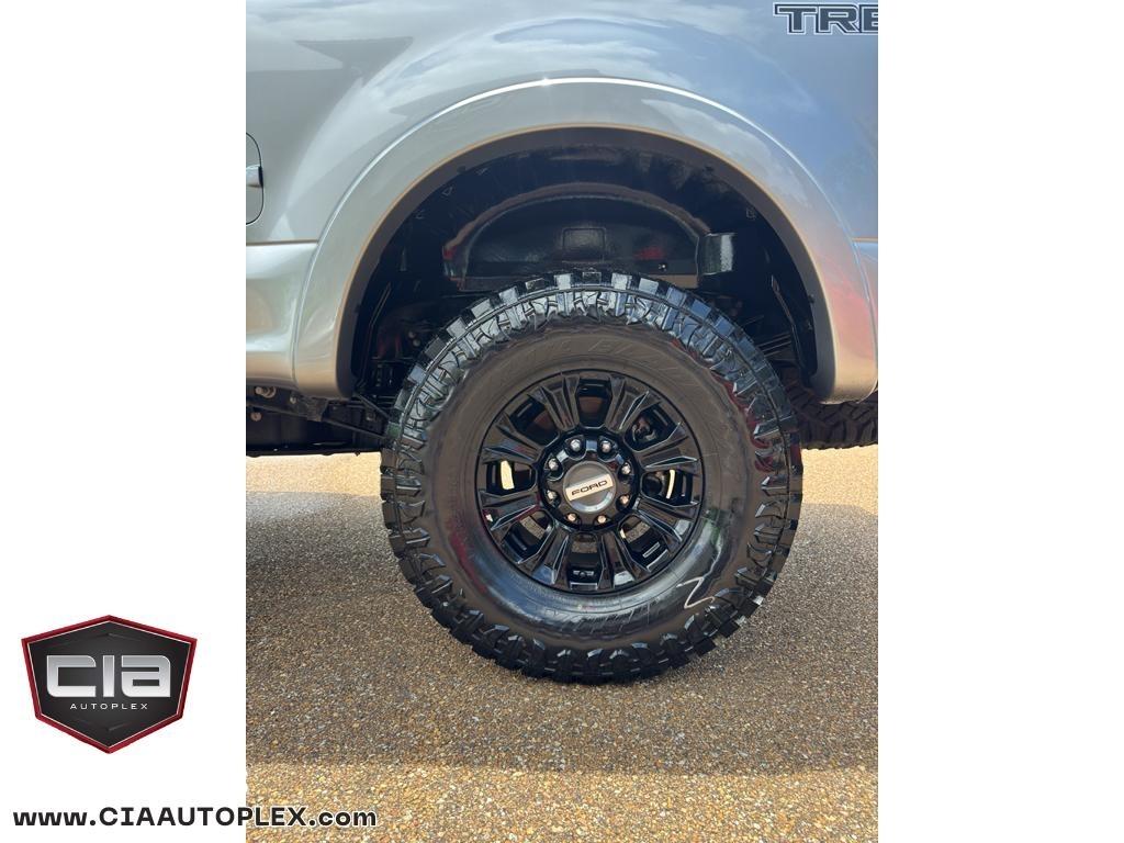 Ford Super Duty F-250 SRW Lariat 4WD Crew Cab 6.75' Box 2022