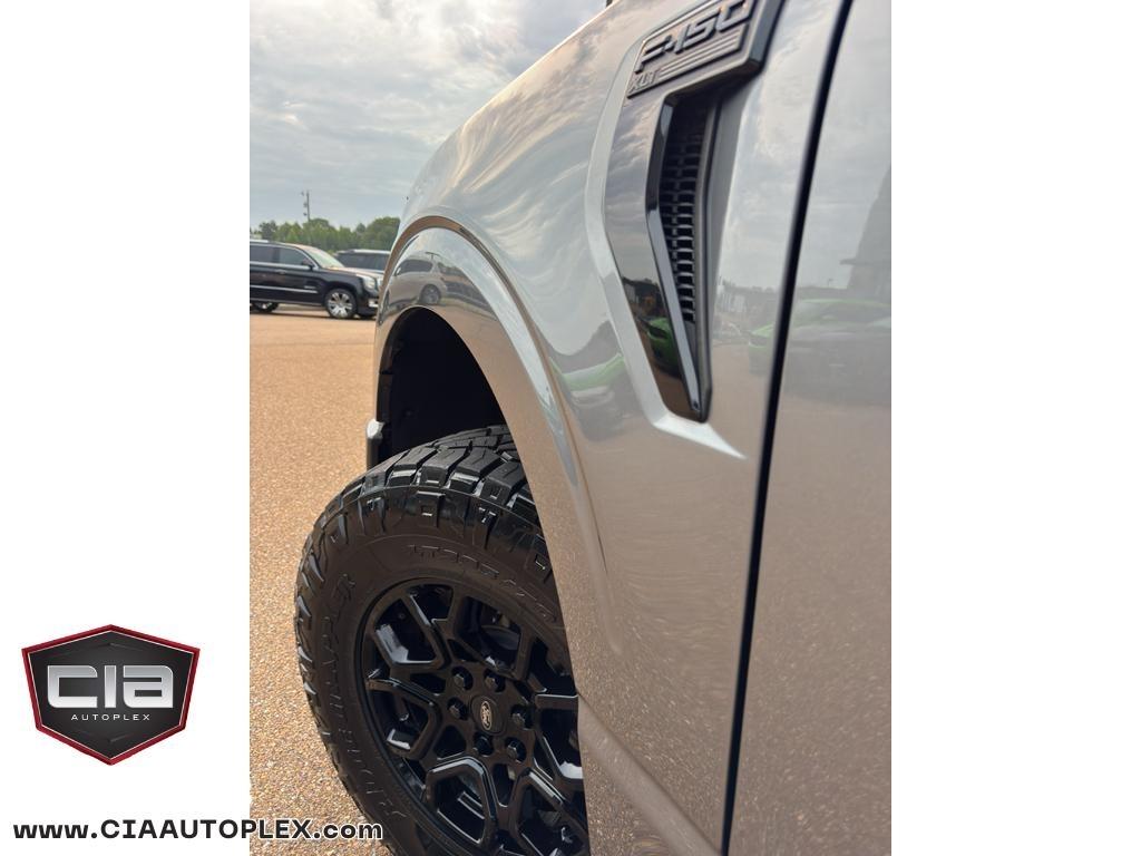 Ford F-150 XLT 4WD SuperCrew 5.5' Box 2024
