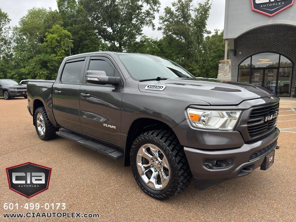 2021 RAM 1500 Big Horn/Lone Star 4x4 Crew Cab 5'7's photo