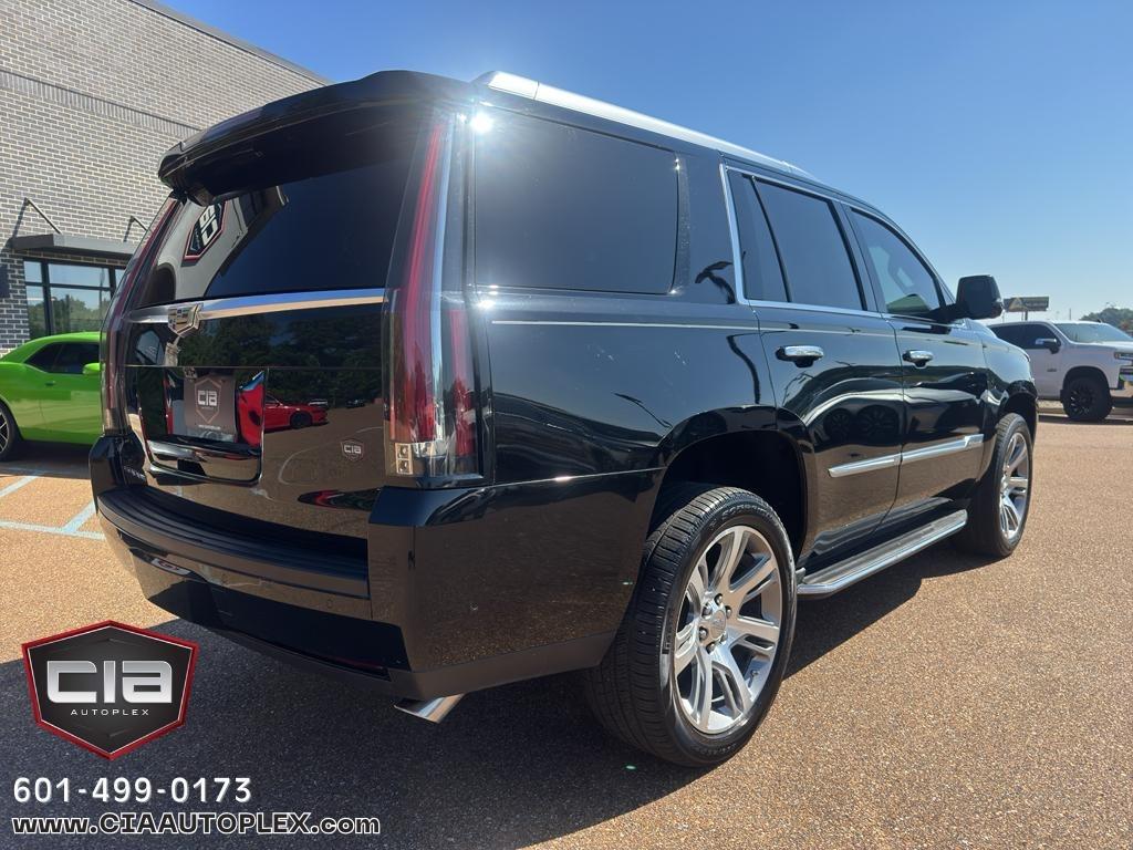 Cadillac Escalade 2WD 4dr Luxury 2017