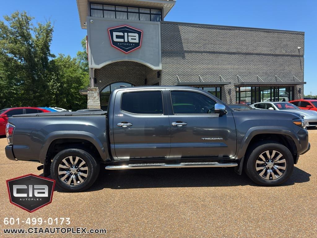 Toyota Tacoma 4WD Limited Double Cab 5' Bed V6 AT (Natl) 2022