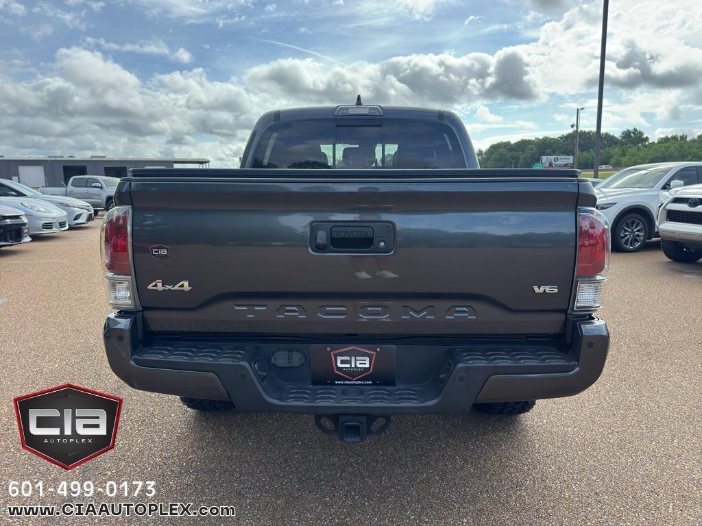 Toyota Tacoma 4WD Limited Double Cab 5' Bed V6 AT (Natl) 2022