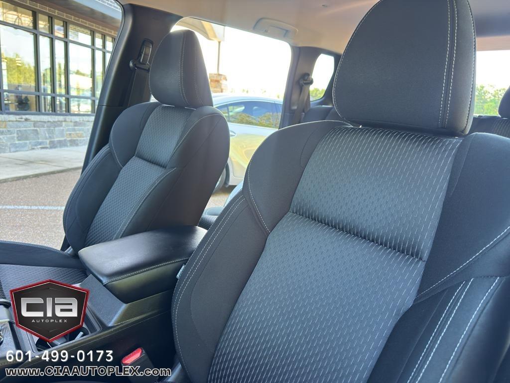 Mitsubishi Outlander ES FWD 2022