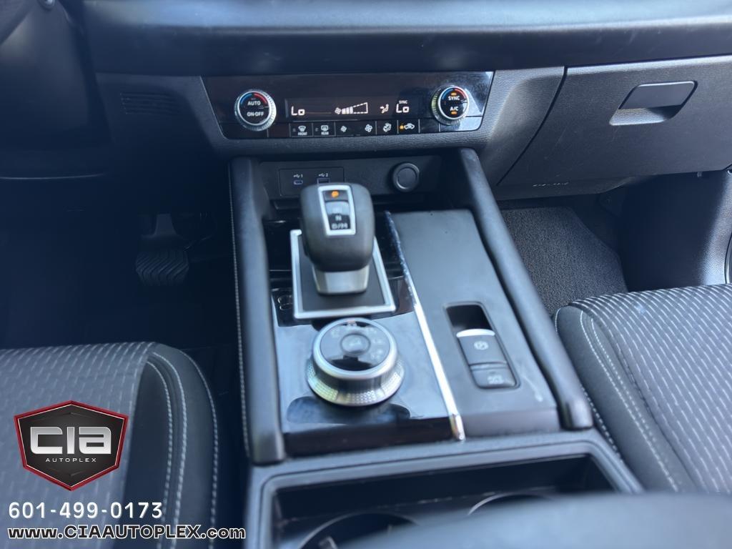 Mitsubishi Outlander ES FWD 2022