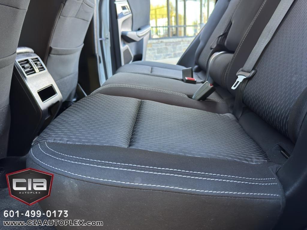 Mitsubishi Outlander ES FWD 2022