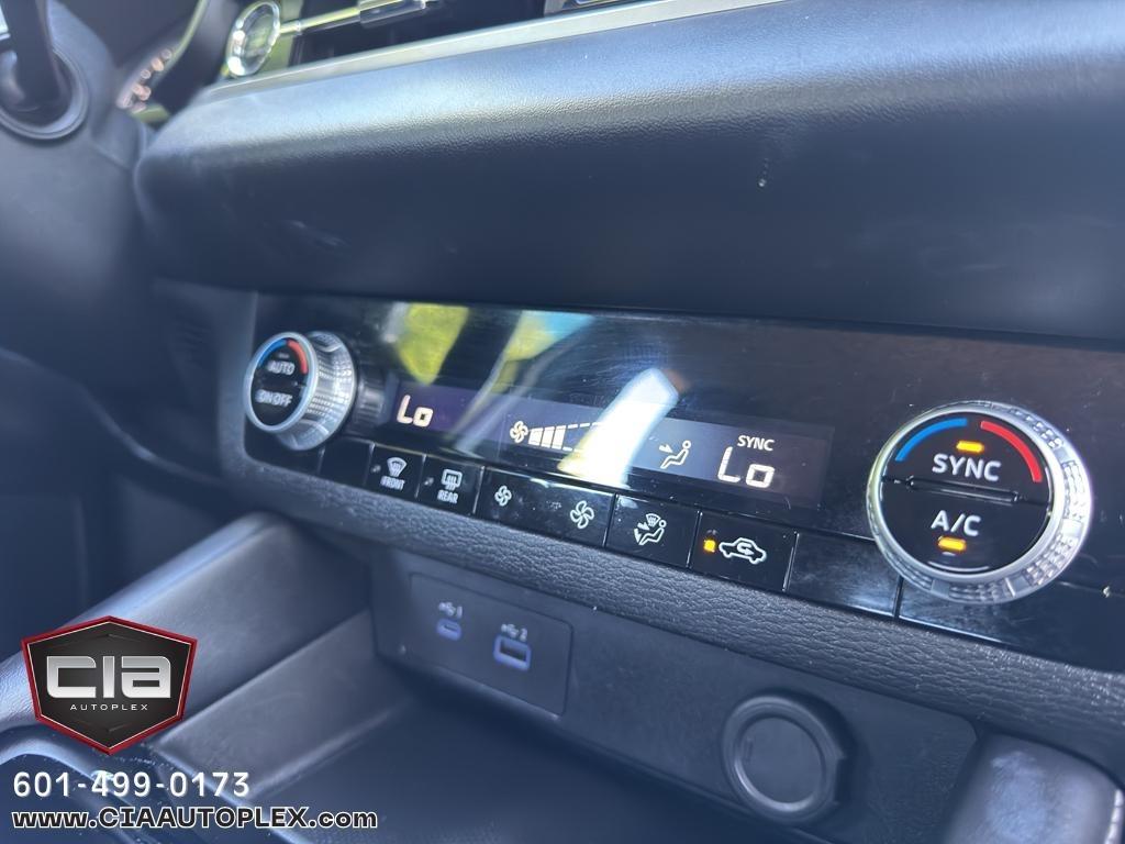 Mitsubishi Outlander ES FWD 2022