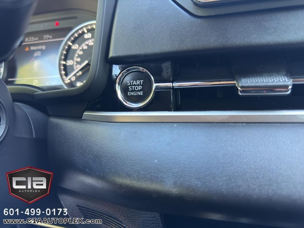 Mitsubishi Outlander ES FWD 2022