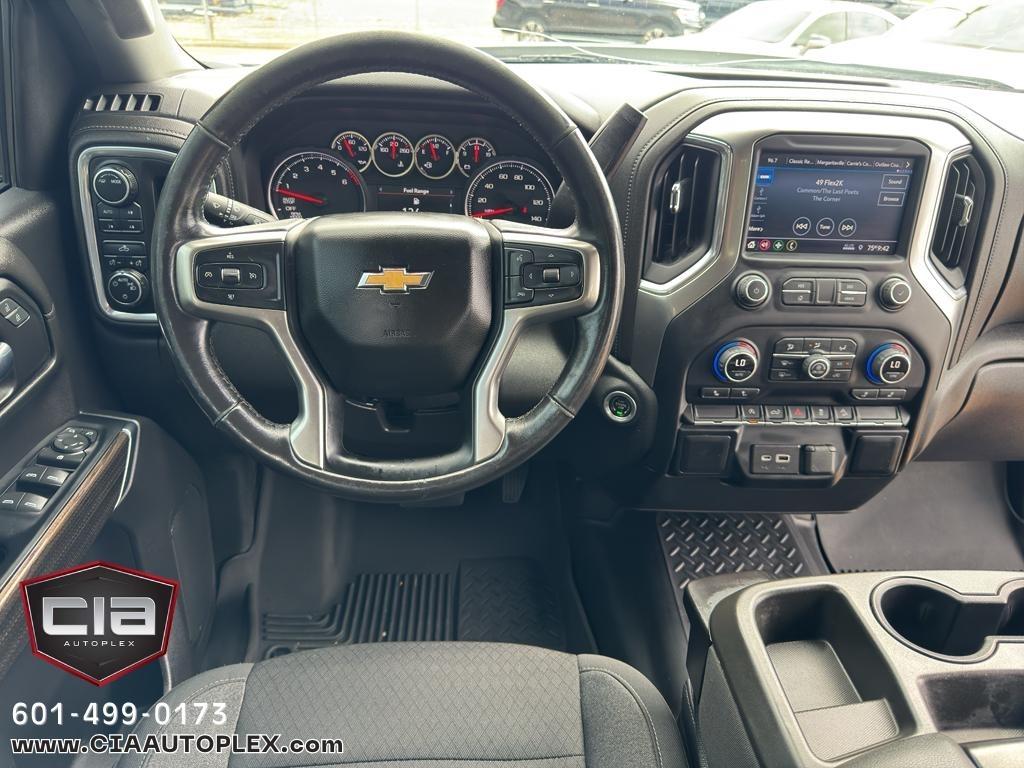 Chevrolet Silverado 1500 LTD 4WD Crew Cab 147" LT w/1LT 2022