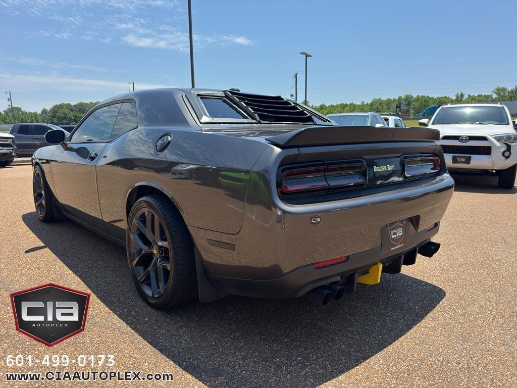 Dodge Challenger GT RWD 2021