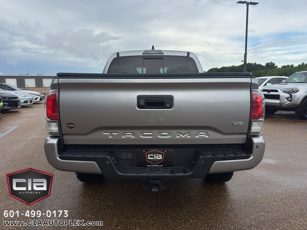 Toyota Tacoma 2WD Limited Double Cab 5' Bed V6 AT (Natl) 2021