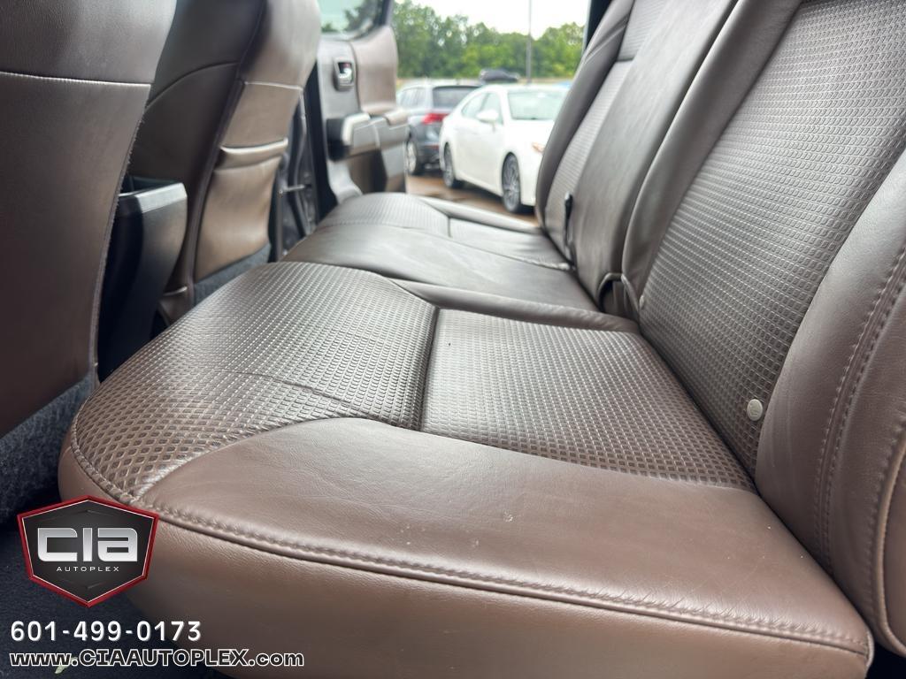 Toyota Tacoma 2WD Limited Double Cab 5' Bed V6 AT (Natl) 2021