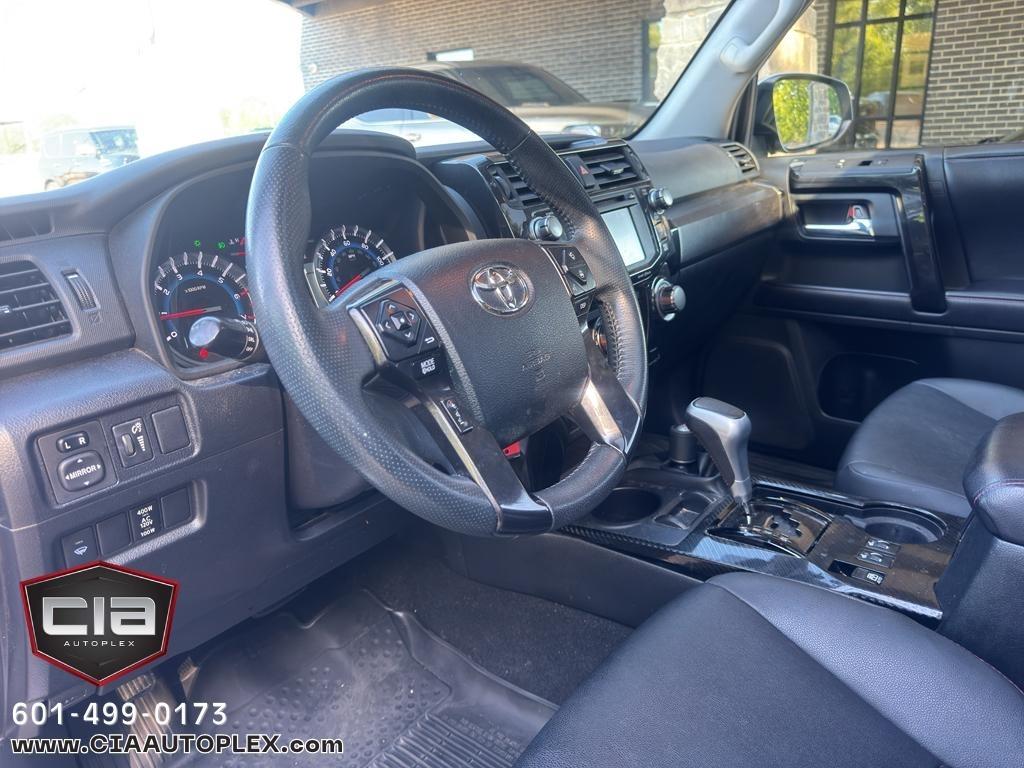 Toyota 4Runner TRD Off Road Premium 4WD (Natl) 2019