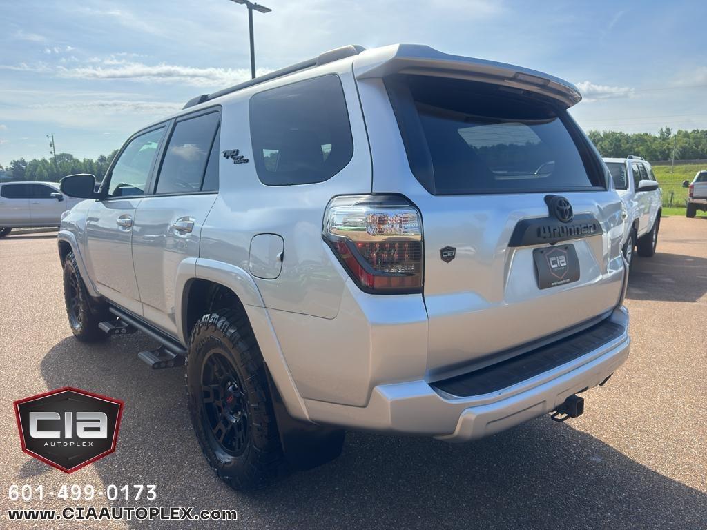 Toyota 4Runner TRD Off Road Premium 4WD (Natl) 2019