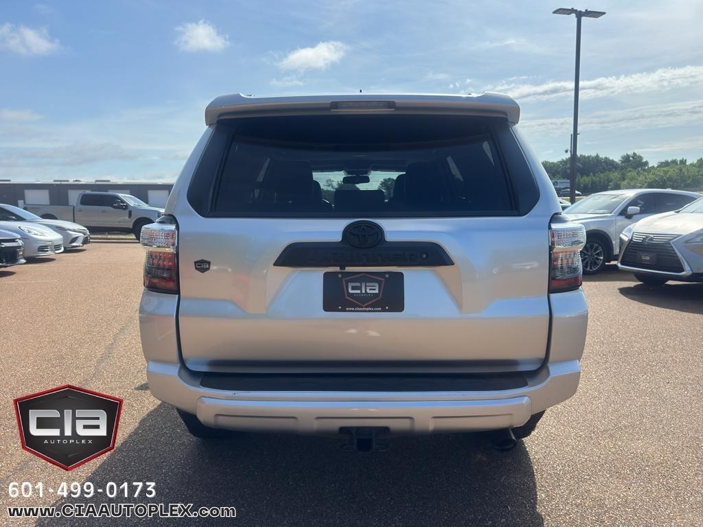 Toyota 4Runner TRD Off Road Premium 4WD (Natl) 2019