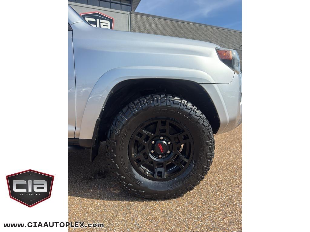 Toyota 4Runner TRD Off Road Premium 4WD (Natl) 2019