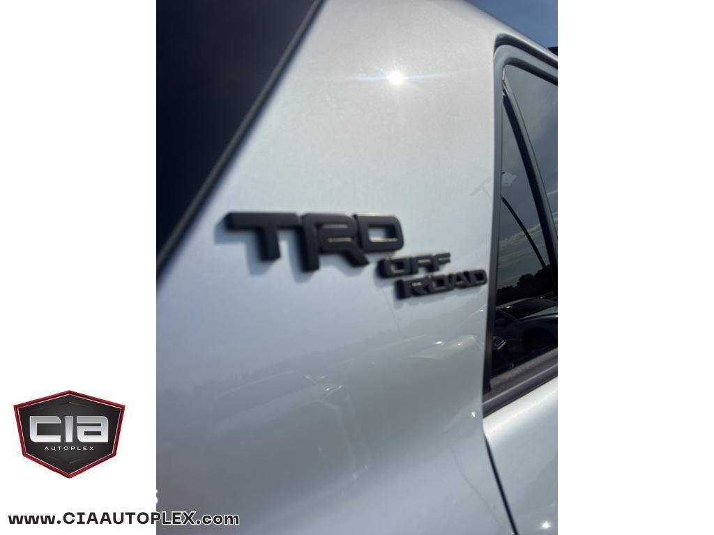 Toyota 4Runner TRD Off Road Premium 4WD (Natl) 2019