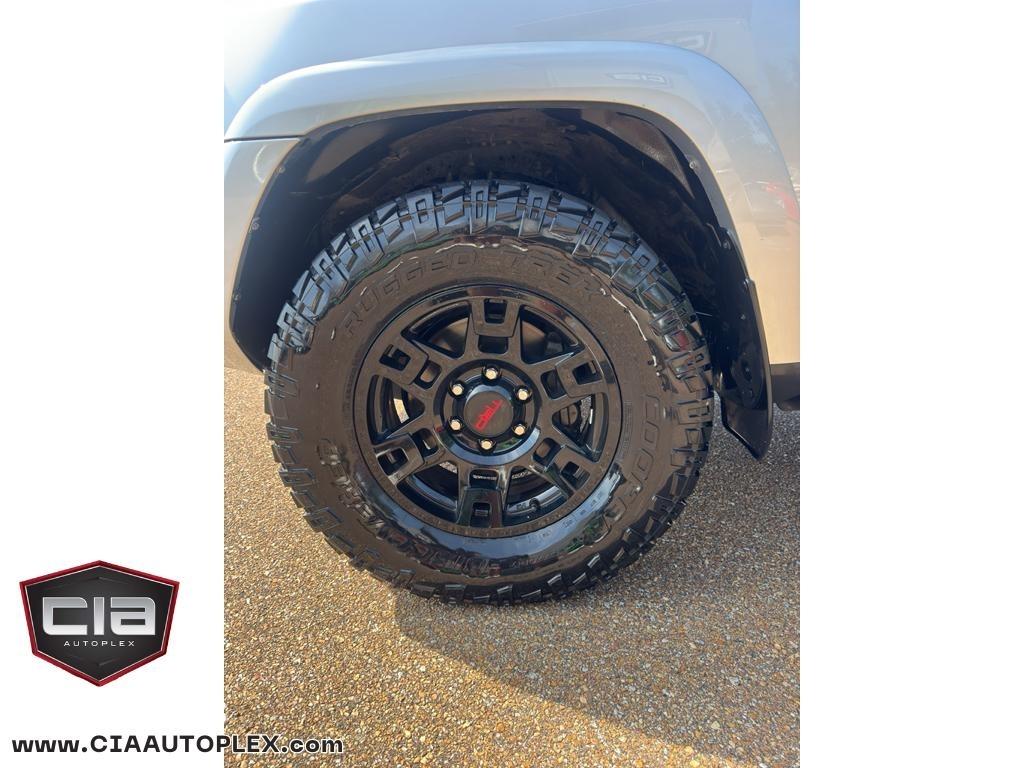 Toyota 4Runner TRD Off Road Premium 4WD (Natl) 2019