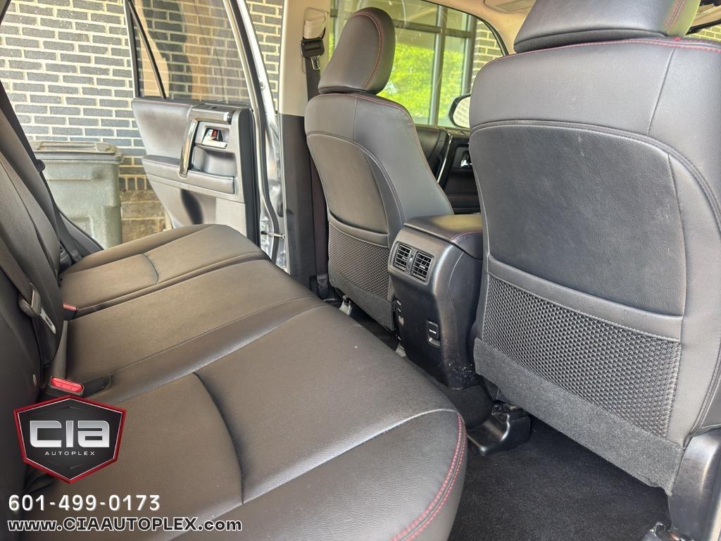 Toyota 4Runner TRD Off Road Premium 4WD (Natl) 2019
